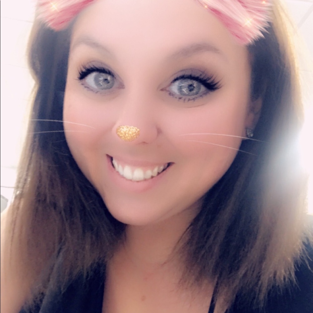 Meet your Posher, Megan